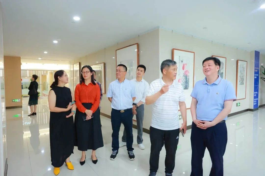 我们为何在医院中举办画展?(图8) 640 (25).jpg